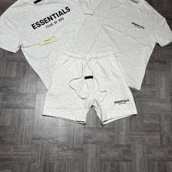 Essentials Clothes (LOOK IN DESCRIPTION!!!)