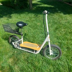 RAZOR ECO SMART METRO SCOOTER 36V WITH NEW BATTERIES, SEAT AND CARGO BASKET