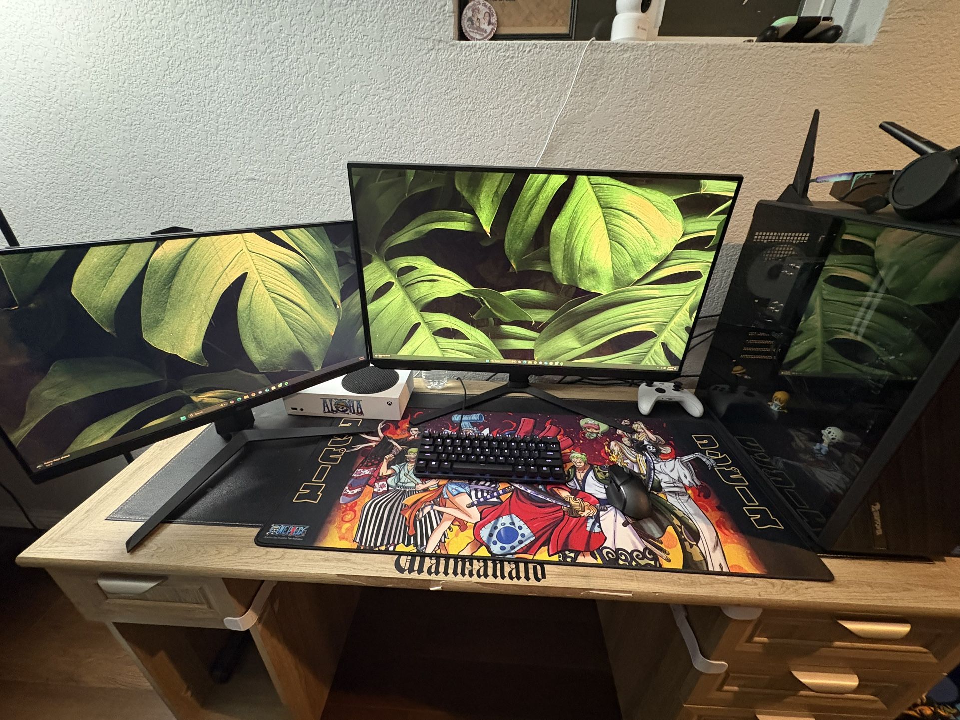 Monitors, Xbox, Turtle Beach Headset