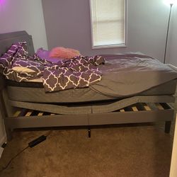 BED FRAME AND BOX SPRING 