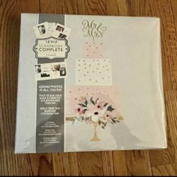 NWT Glitter & Gold Foil Wedding Scrapbook