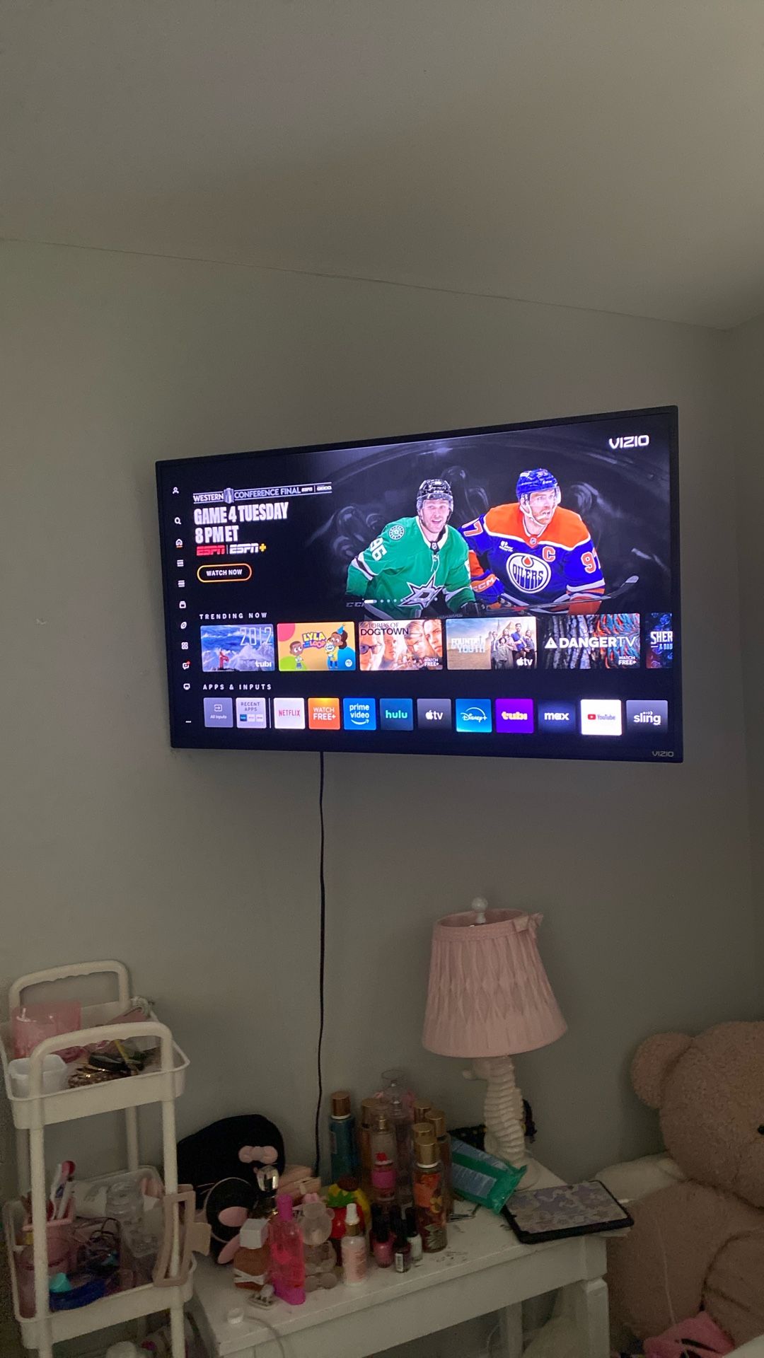 40 Inch Vizio Smart TV