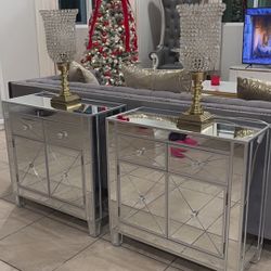 Mirrored Night Stands 🪞✨