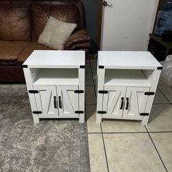 End Tables / Night Stands 