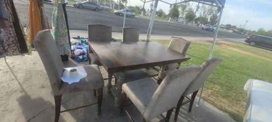 Dinning table