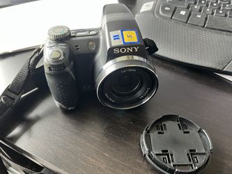 Sony DSC-H5 Digital Camera