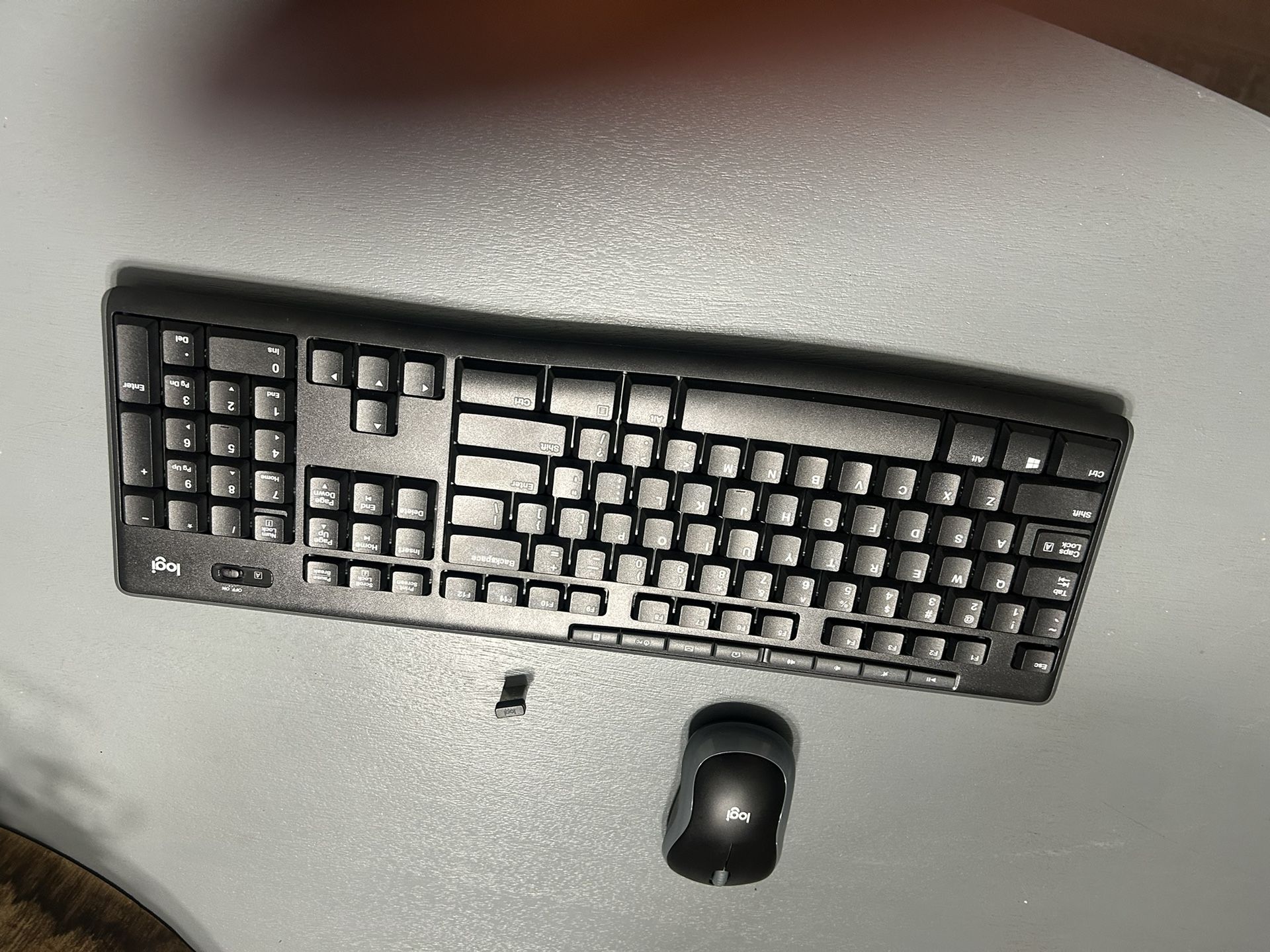 logitech wireless Keyboard And Mouse Brand New