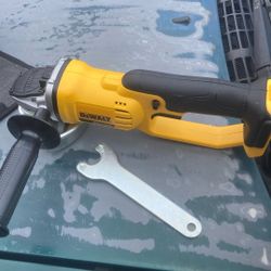 Brandi New Dewalt 20v Max Angle Geinder