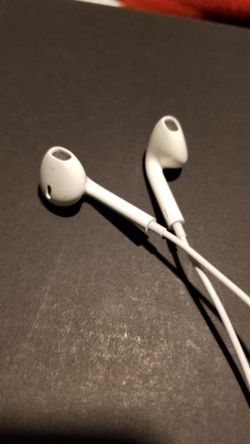 earbuds