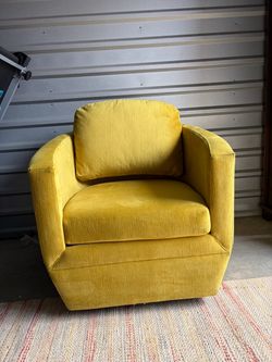 Swivel Accent Chair