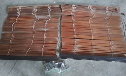 Set of 2 wooden blinds