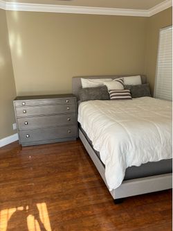 Queen Bedroom Set