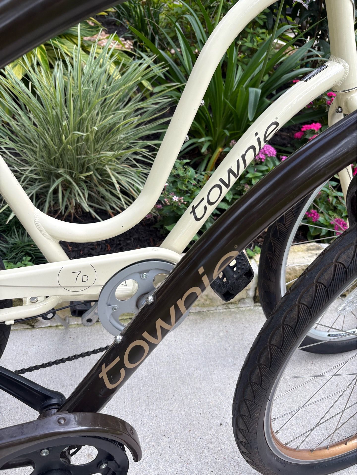 (2) Townie 7 Speed Bikes (Map 1st plz)
