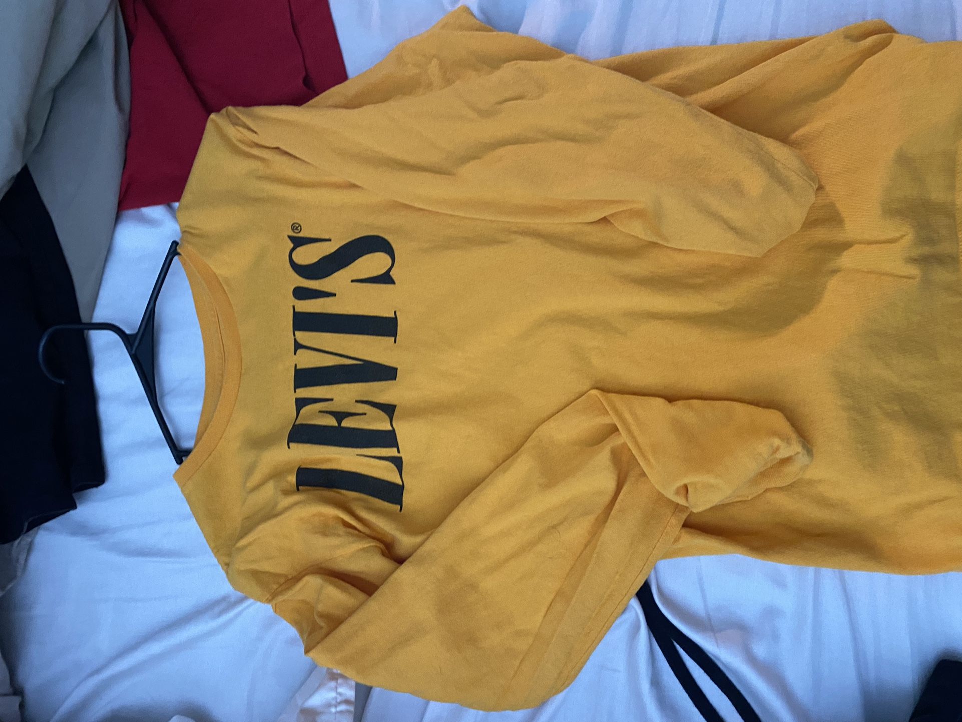 Men’s Clothing (medium-large)