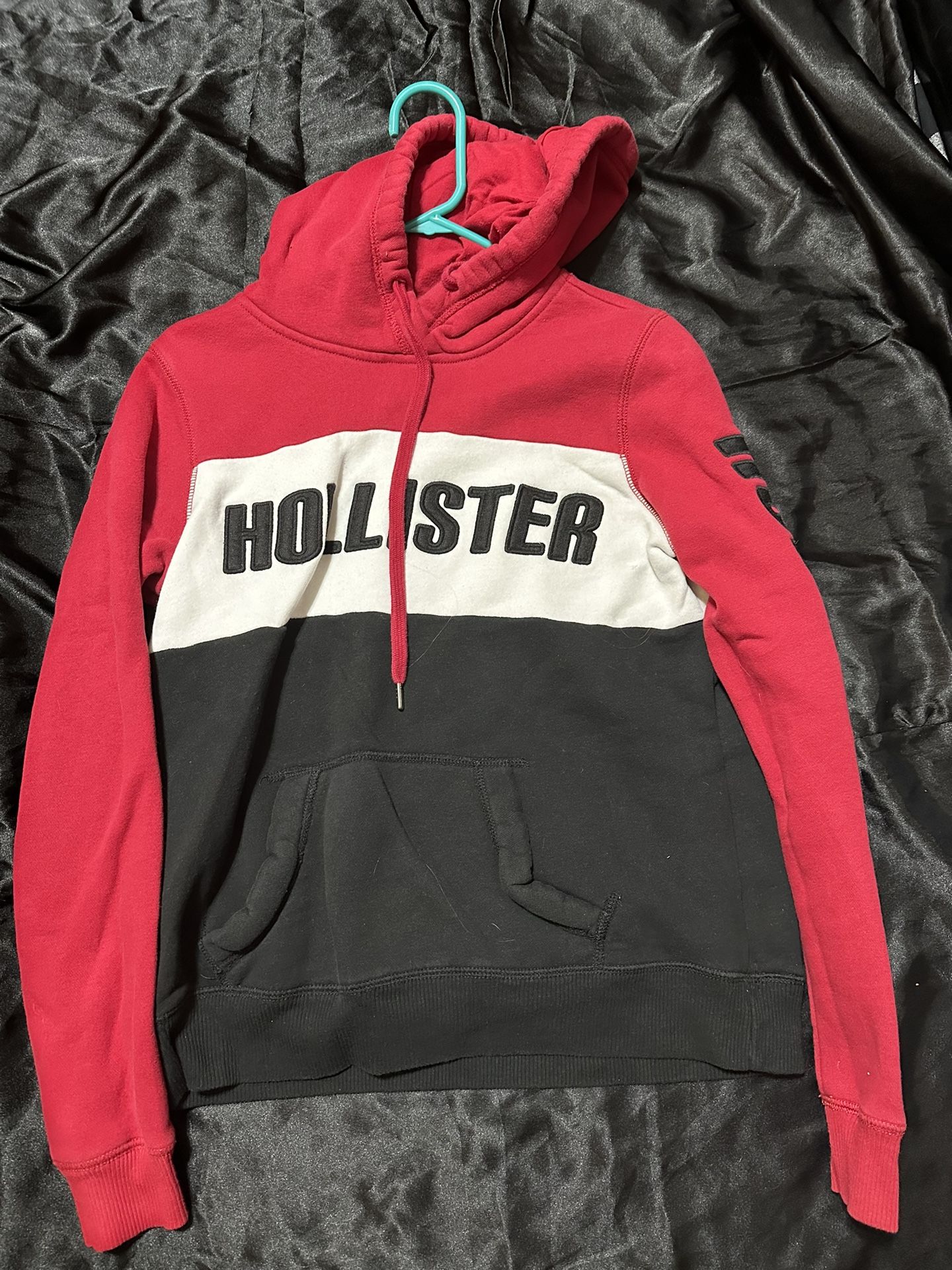 Brand New Hollister