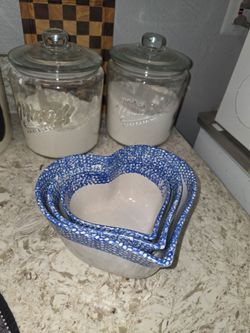 Vintage heart nesting bowls