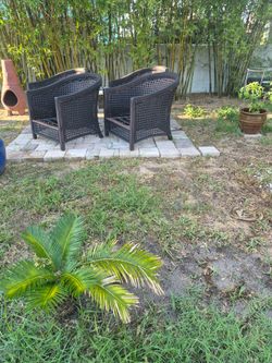 4 Patio Chairs