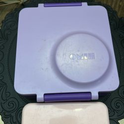 Yumbox And Omie Box 