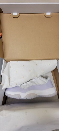 Nike Jordan 11 Low Size 11 Women 9.5 Men