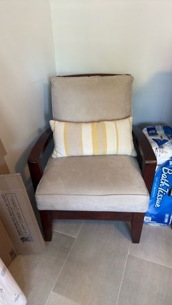 Arm chair