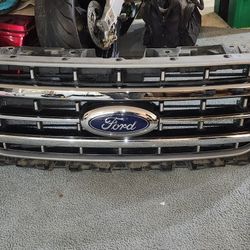 2022 Ford F150 Lariat Front Grille Chrome