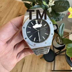 Luxury Wristwear Accessories 