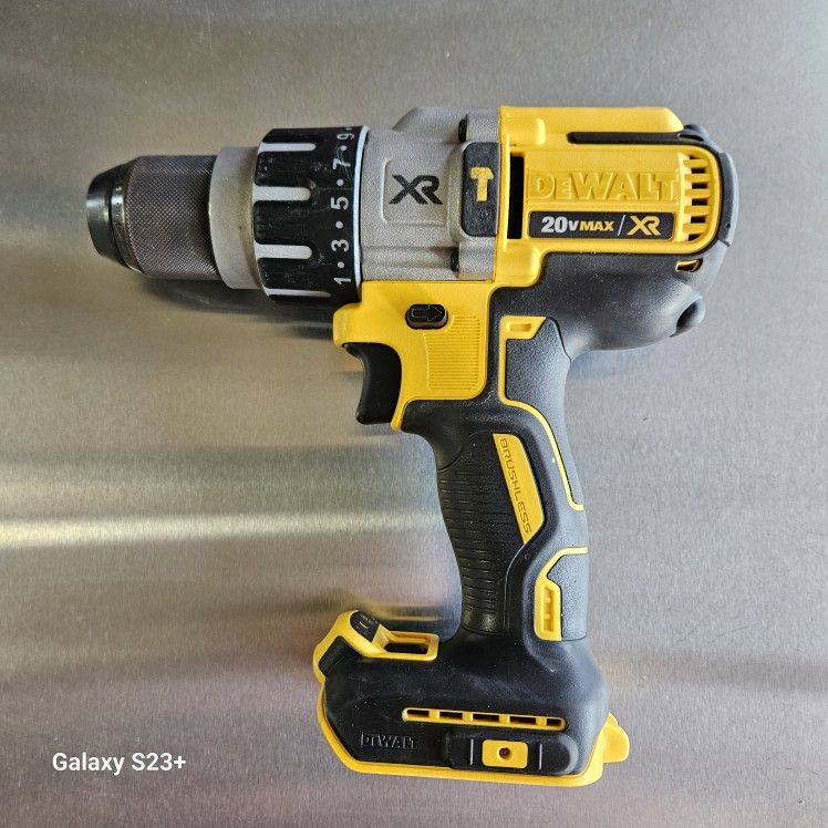 Dewalt 20v XR Hammer Drill