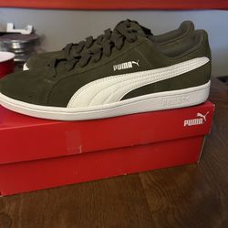 Puma Sneakers