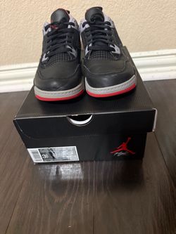 Unisex  youth Air Jordan 4 Retro – Size 3.5Y