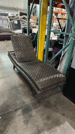 Single woven ChAse lounge