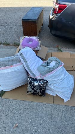 Yardsale!!