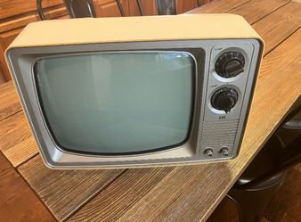 Rare Vintage 11in AOC CRT Tv