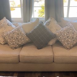 Clean Sofa
