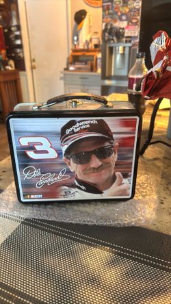 Dale Earnhardt sr. Small lunchbox.