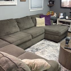 Raymour Flanigan 3Pc Corduroy Sectional w/Chaise 