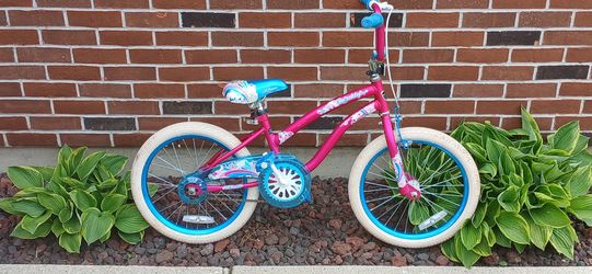Girls bike 18 inch wheels