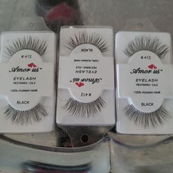 Eye lash bundle