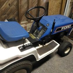 Ford Lawn Tractor