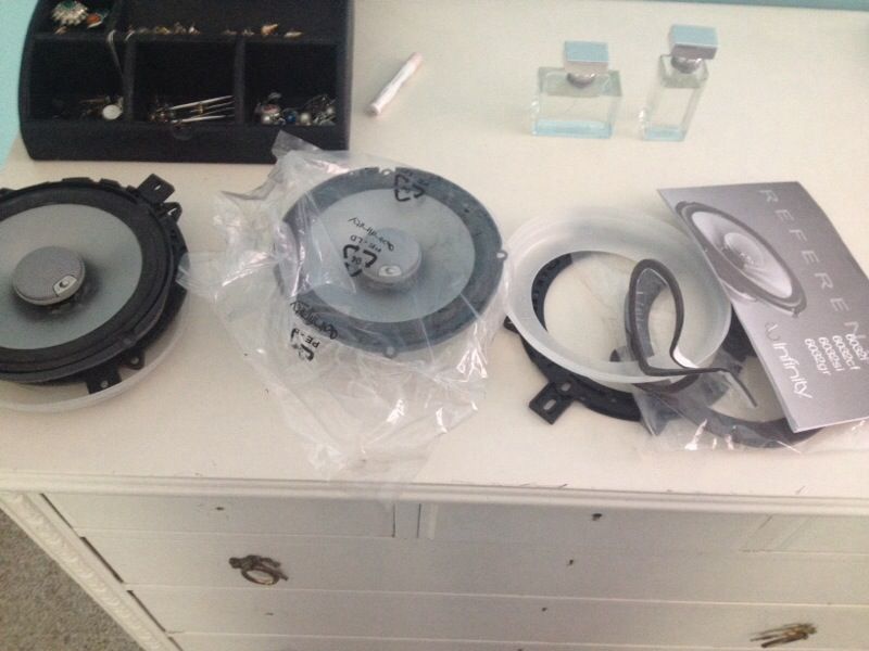 Infinity reference 6032si shallow mount speaker pair