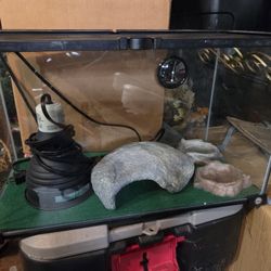 Reptile Tank With Floor Heater Top Heater  Stat And  Cave. Water Bowl Food Bowl