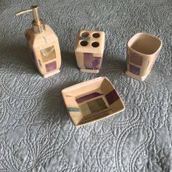 4 Pc Bathroom Vanity Set By Croscill