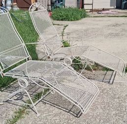 2 Rocking Vintage Wrought Iron Patio Chaise