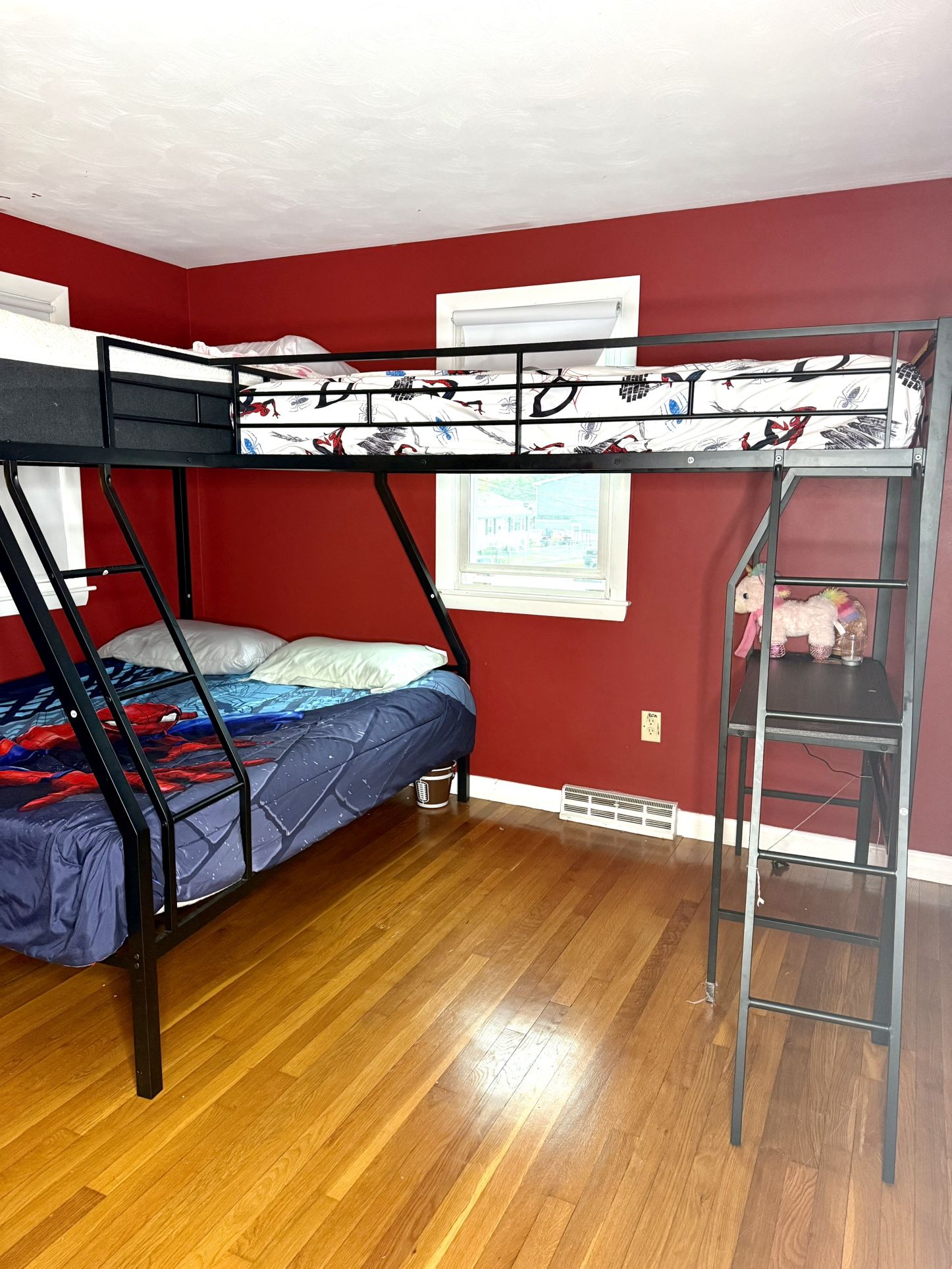Metal Twin Over Full Bunk Bed – Sturdy & Like New