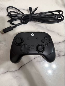 Razer Wolverine v3 Xbox controller