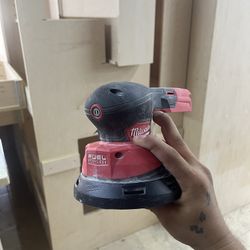 M18 18V Lithium-Ion Brushless Cordless FUEL 5 in. Random Orbit Sander (Tool-Only)