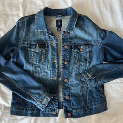 Gap Women’s medium