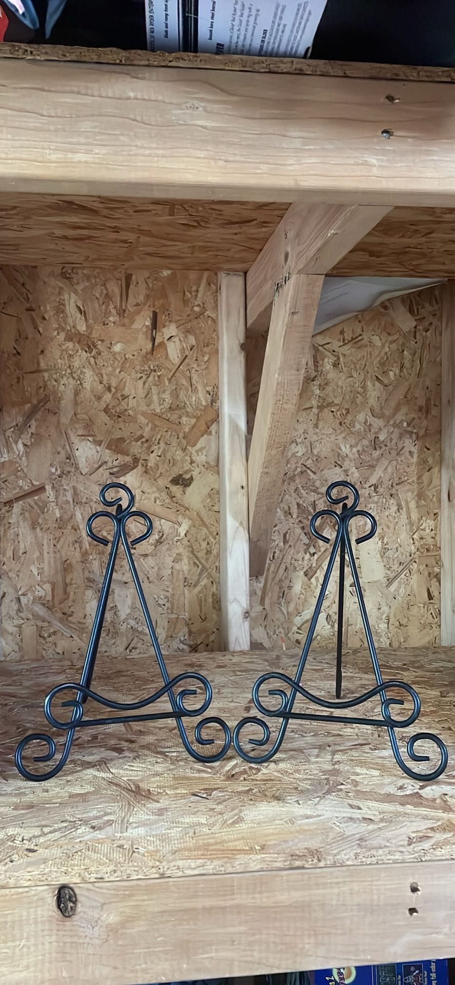 Wrought Iron Plate Easel - Table Top