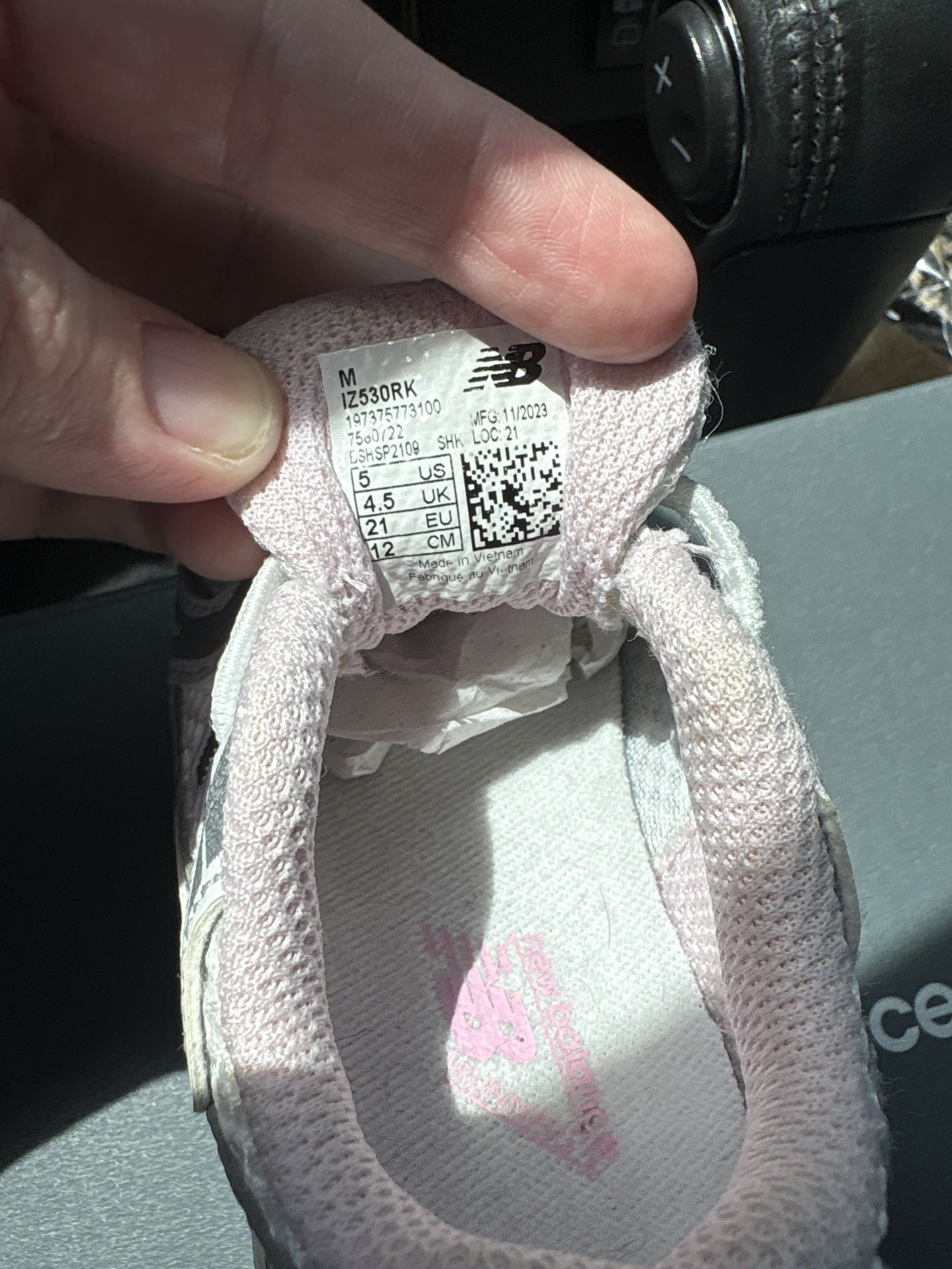 Toddler New Balance Sz 5
