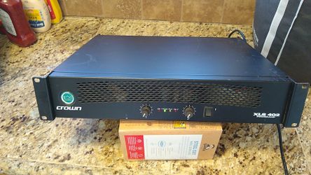 Crown XLS 402 PowerAmp