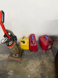 3-5-gal gas cans